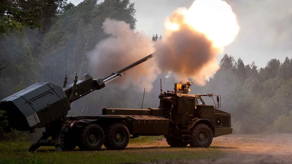 Bild från Svenska Försvarsmakten där artillerisystem 08 Archer syns.