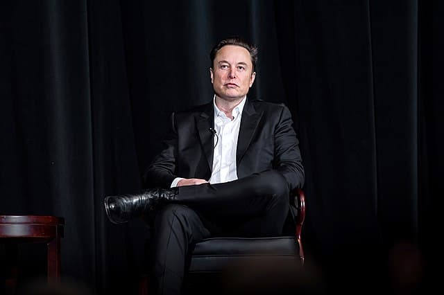 placera-Afv-bilder-Bilder-Elon_Musk_Colorado_2022.jpg