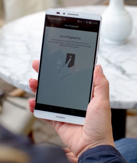 placera-Fingerprint_touch.jpg
