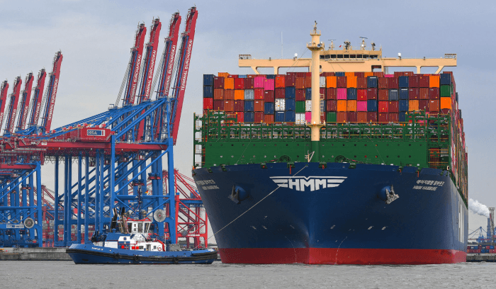 placera-redaktionellt-2020-Hamburger_hafen_fartyg_700.png