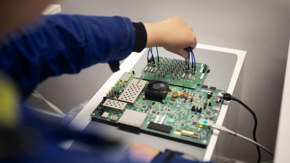 Projektet, från utlysningen ”Samverkansprojekt för civil-militära synergier”, är ett gemensamt projekt mellan Beammwaves och Saab. Foto: Pressbild