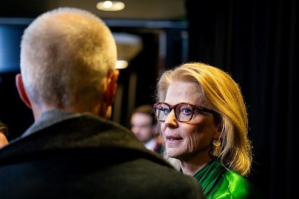 placera-Afv-bilder-Bilder-elisabeth svantesson wikicommons.jpg
