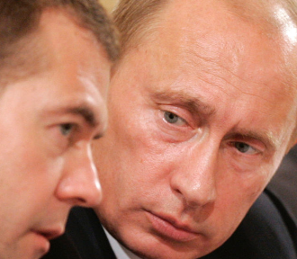 Medvedev Putin 642